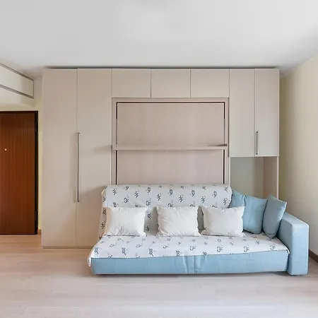 Roberto Apartman *