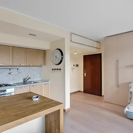 Roberto Apartman Marciana Marina