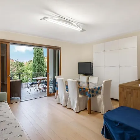 Apartament Roberto *